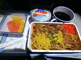 チャイナエアライン　ホノルル〜成田便の機内食　
