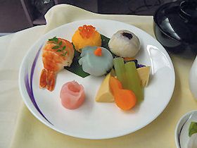 チャイナエアライン　ビジネスクラスの朝の寿司定食
